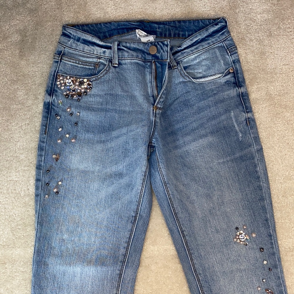 For The Republic skinny jeans with bedazzled pearls on the legs. Little stretch.
